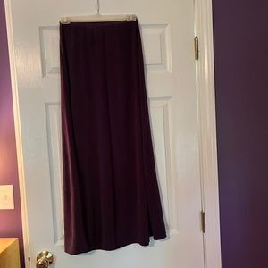 Jones New York long skirt.  Sz S